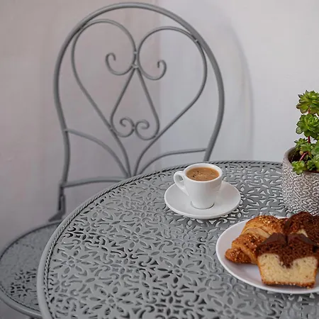 Han/Misafirhane Porto Vecchio