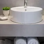 Porto Vecchio * خانيا