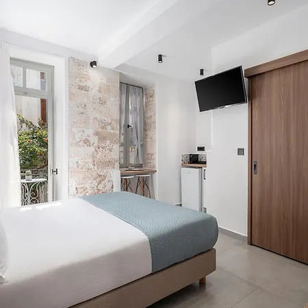 Porto Vecchio אורחן חאניה
